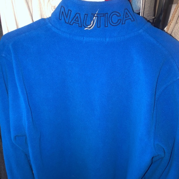 Lightly used sweater - Picture 3 of 3